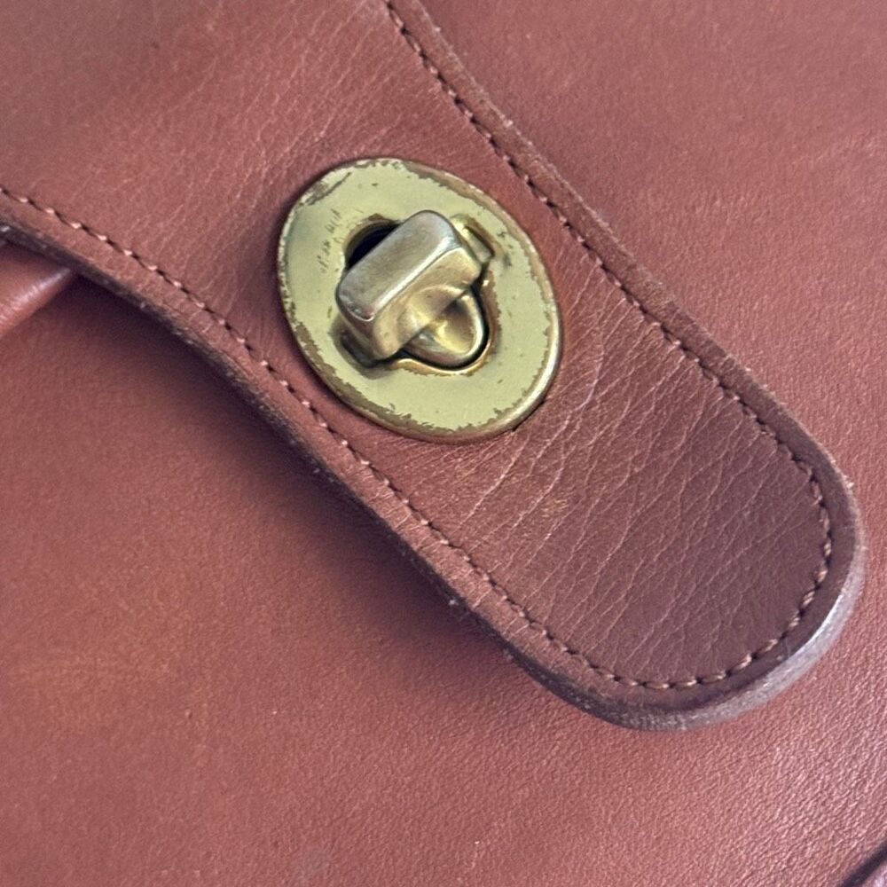 Coach Vintage Station Bag In British Tan Leather With Brass Hardware Style #5130 - Picture 7 of 14